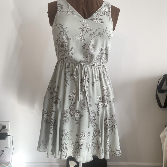 💚🤍MAURICES🤍💚Floral Sundress in small. Double layered . Super soft . - Picture 5 of 13